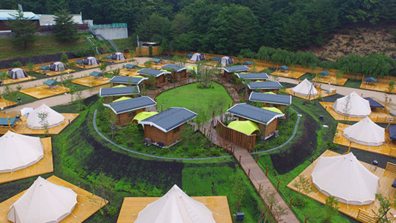 GRAX / GRAX HANARE 京都 るり渓で温泉グランピング｜クチコミや人気